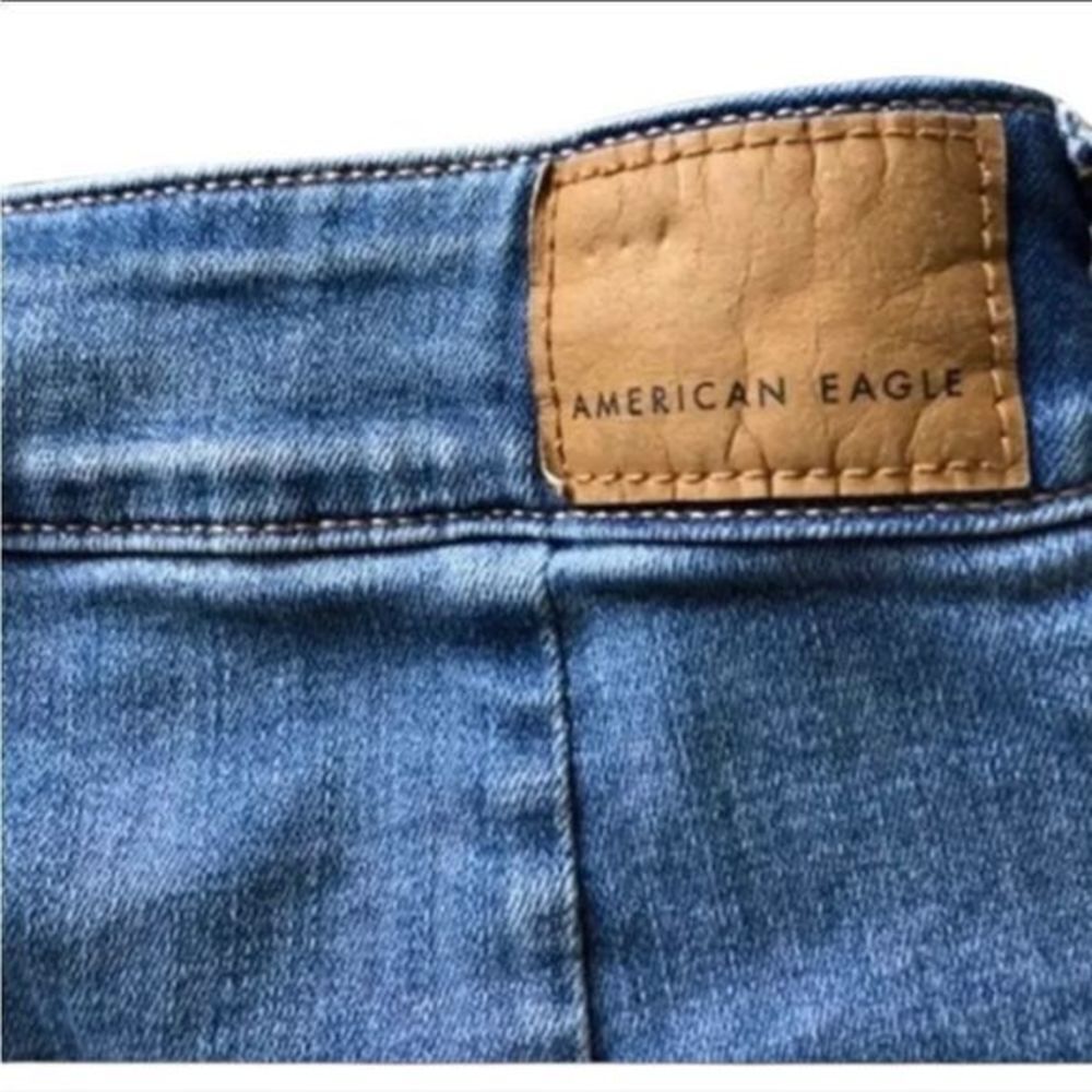 American Eagle Outfitters‎ Hi-Rise mini jean skirt
Size 2 - Picture 6 of 8